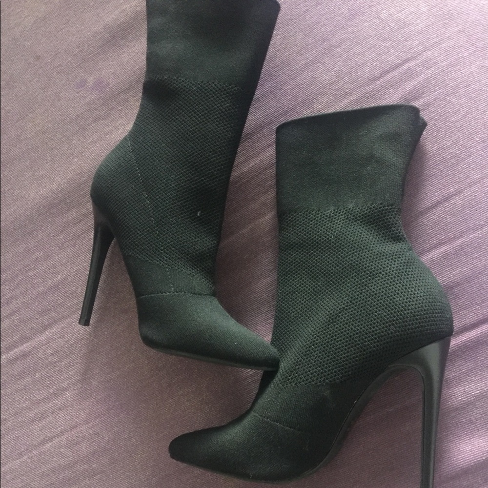 💥Black Steve Madden Booties 💥